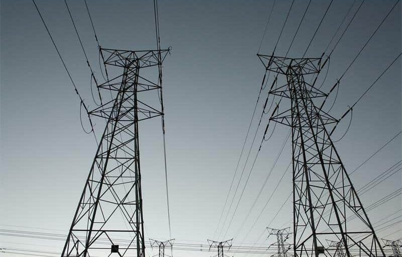 With ongoing power interruptions posing a risk to food safety, households and commercial kitchens are being encouraged to take practical steps to prevent spoilage, save money and protect health.