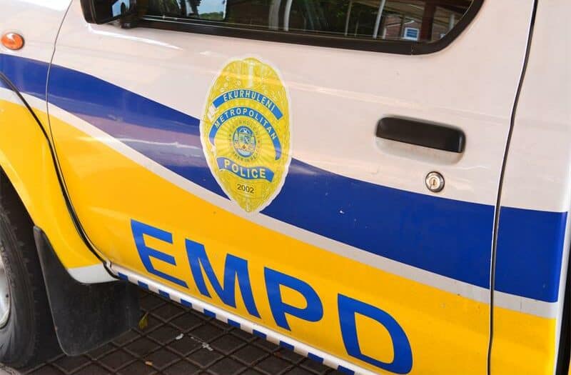 Owners must present the vehicle registration certificate, proof of ownership, and their identity document, along with payment of applicable pound fees.