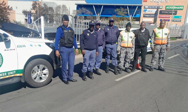 Following an increase in vehicle-related thefts, Edenvale SAPS urges motorists to stay alert and follow key safety tips to reduce risk.