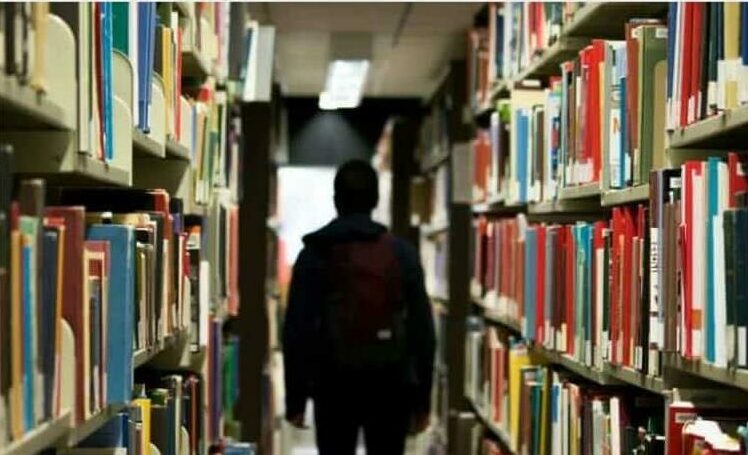 More than 213 000 online applications were submitted within hours of the GDE admissions portal launching, with over 40 000 users accessing the site before the 08:00 start.