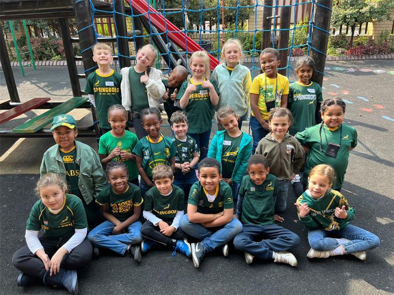 Pupils from Dunvegan Primary School proudly wore team colours to celebrate and cheer on South Africa’s rugby heroes.