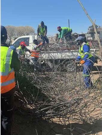 The EMPD conducted a major operation in Elandsfontein, removing more than 5 000 illegal electricity and cable connections.
