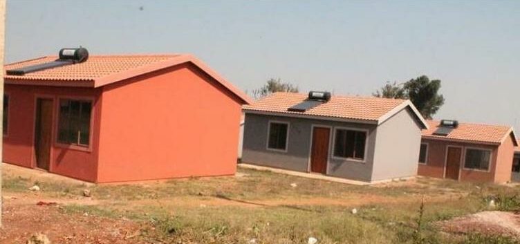 The City of Ekurhuleni has issued a scam alert after fraudsters circulated false information about government-subsidised housing handovers, demanding money and documents from residents.