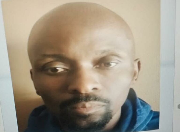 A reward of up to R150 000 is being offered in exchange for information that leads to the re-arrest of the Boksburg prison detainee believed to be responsible for the murder of two police officers.