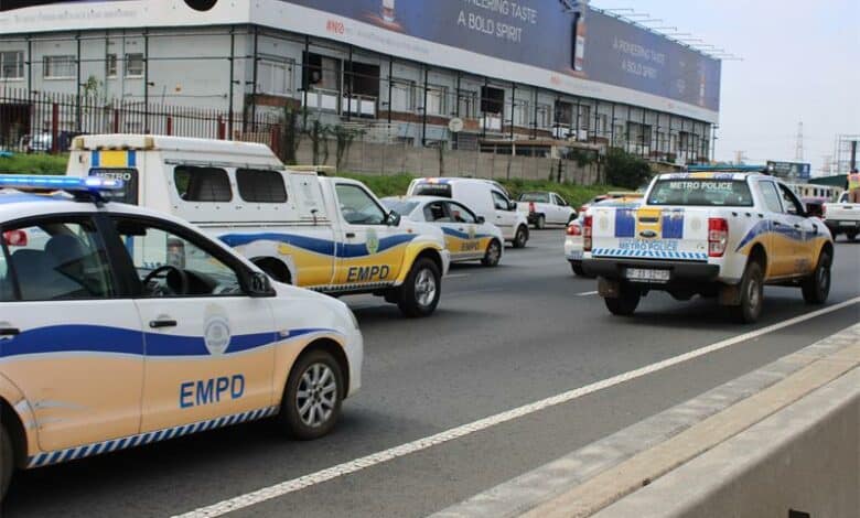 A court has reaffirmed the essential status of key municipal services and interdicted unlawful conduct linked to the Mecsu strike.