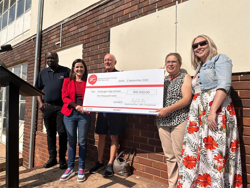 RAG donated R10 000 and goods to Vryburger High School, supporting children from Makause and surrounding areas who face financial hardship but continue to succeed academically.