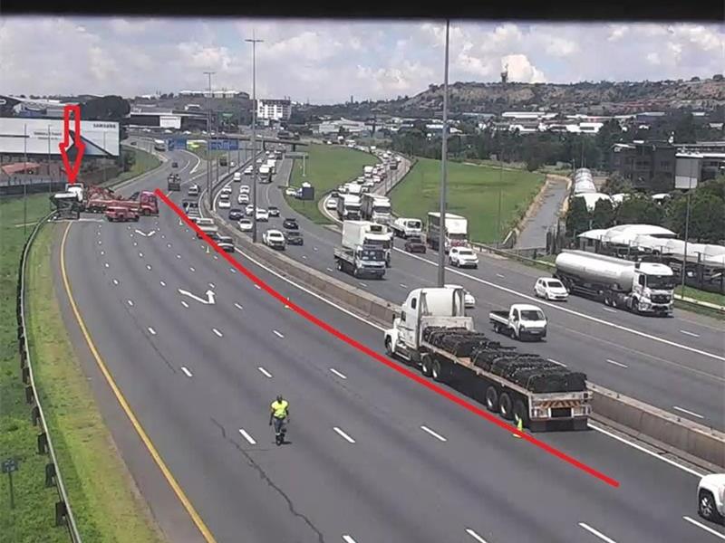 Four lanes on the N12 eastbound have been closed for a recovery operation after a truck’s rear tyres caught fire, leaving only one lane open and causing heavy delays.