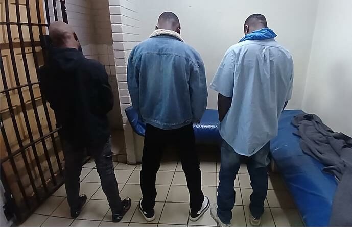 The three arrested for impersonating the police alleged that the vehicle they used was borrowed from a Norkem Park police officer.