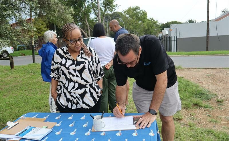 The lack of maintenance on stormwater drains seems to be the primary factor in floodings, and Ward 20 Clr Jill Humphreys appeals to residents to sign the Stormwater Petition.