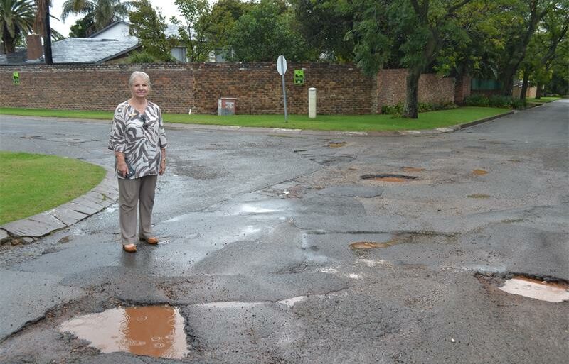 Motorists in Edenvale continue to battle deteriorating road conditions, with several streets riddled with potholes as the City of Ekurhuleni Metropolitan Municipality faces budget constraints and contractor payment challenges.