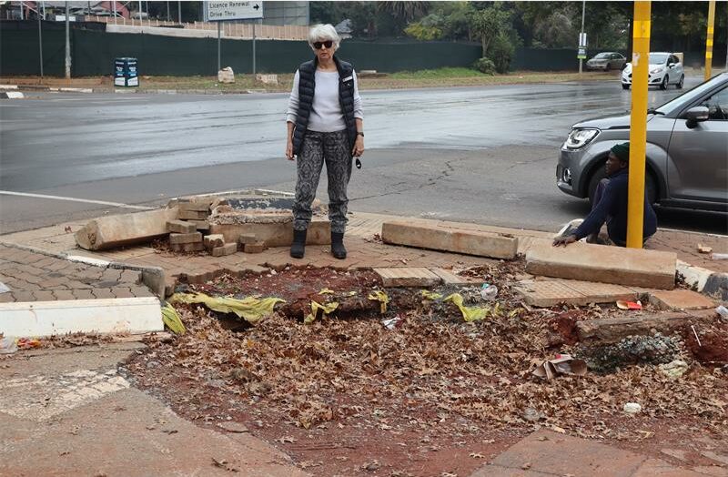 Ward 20 Clr Jill Humphreys requests for reinstatements on Kloof and Van Buuren roads after a leak was repaired two months ago.