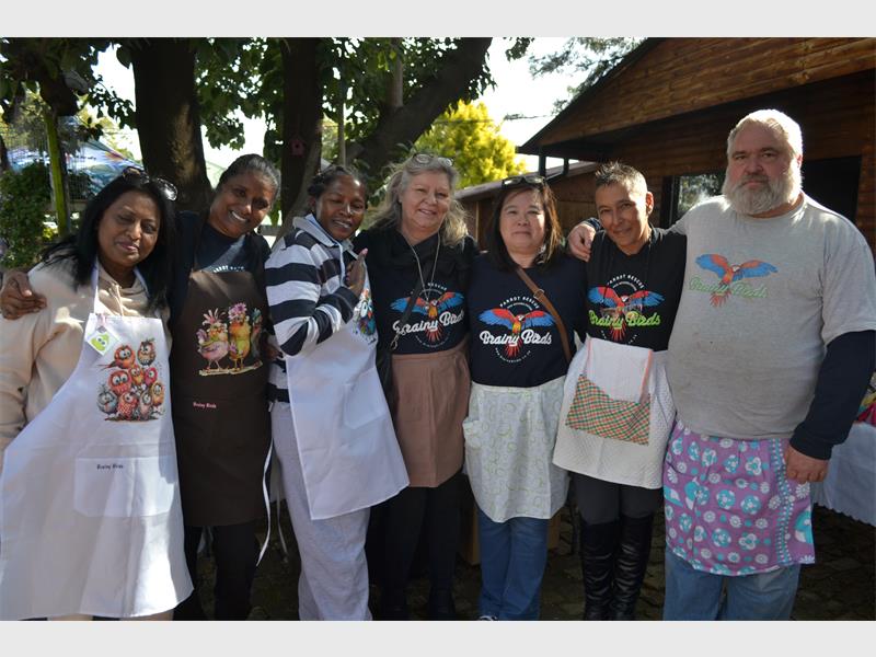 Community turns out in support of Brainy Birds market in Edenglen