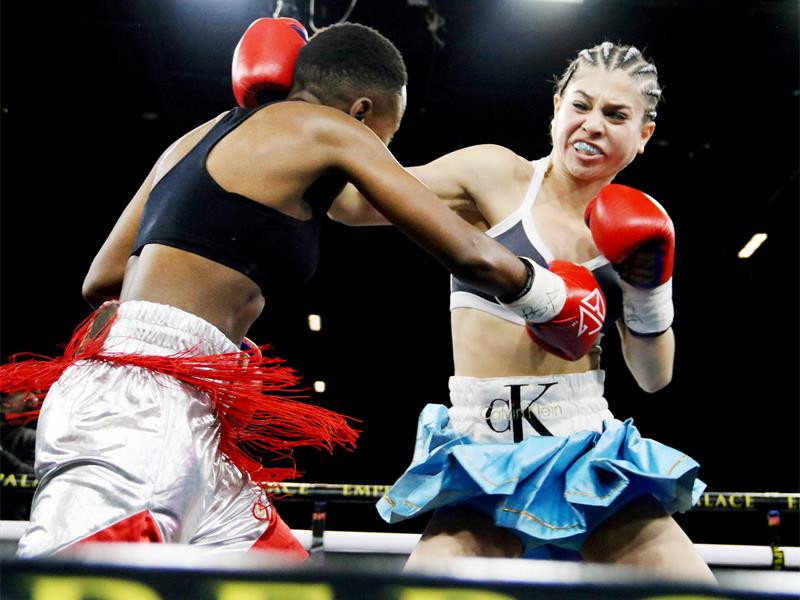 As the fight progressed Kuse stepped up the pace and while he attacked the bloodied champion at will