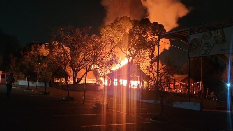 Recently launched restaurant in Bedfordview catches fire.