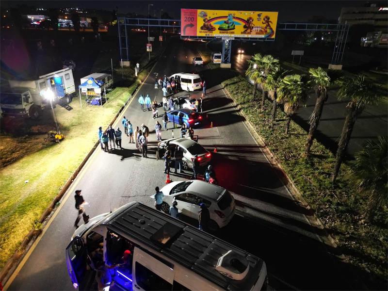 More than 800 suspects were arrested during multidisciplinary operations across Gauteng, including roadblocks on the R24 in Jeppe and Cleveland, with arrests for immigration offences, driving under the influence and drug possession.
