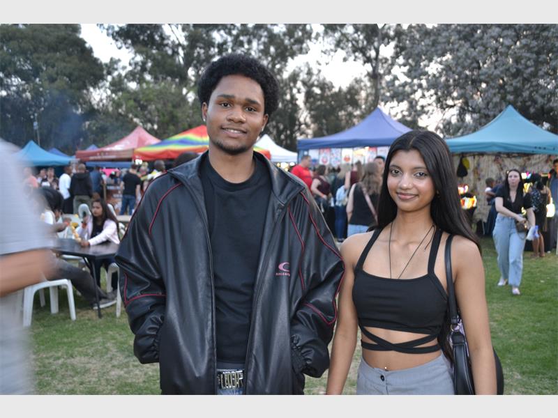 While at the market visitors could browse through a variety of gourmet food stalls offering a range of international flavours, along with craft and handmade stalls.
