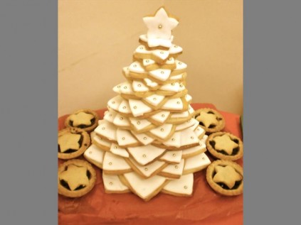 Picture: styleandthensome.wordpress.com DELICIOUS DECORATION: A baking treat that will please your eyes and your taste buds.