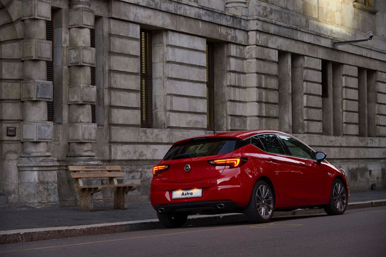 astra-16t-sport-42_880x500-432822 astra-16t-sport-42_880x500-432822