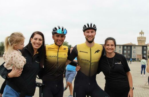 Kayleigh Blokland, Mariska England, Casper Kruger, Brad Scott and Andrea Blokland.
