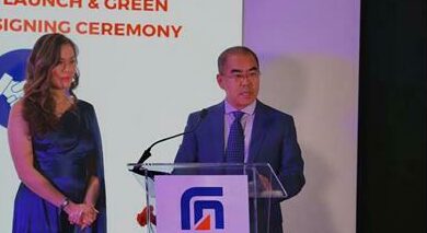 Terisa Hsu-Lee and Pan Quing Jiang - consul general of China in Johannesburg.