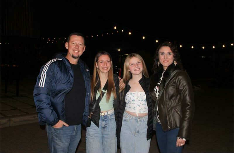 Johan Els, Kayleigh Els, Khloe Curry, and Riana Els.