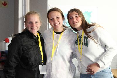 Bianca Grundleing, Ziane Visser and Achante Warren