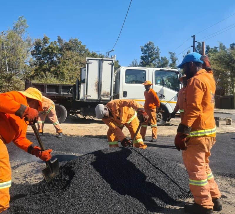 Years of broken promises have left Beaulieu locals spending tens of thousands of rands just to fill potholes on Palamino Road, but JRA is warning them against it, confirming that road repair is in their purview alone.