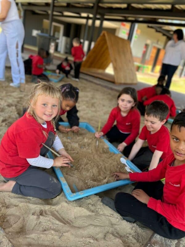 Grade 0 learners at Crawford Lonehill Pre-Primary stepped into the shoes of palaeontologists, uncovering ‘fossils’ and piecing together a dinosaur skeleton as part of their latest Unit of Inquiry.