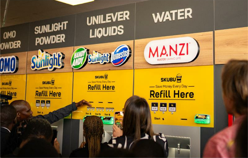 A first-of-its-kind refill store at Chuma Mall is easing financial strain for Diepsloot residents – offering clean water at R1 a litre, affordable groceries in any quantity, and even helping keep the streets cleaner through container reuse.