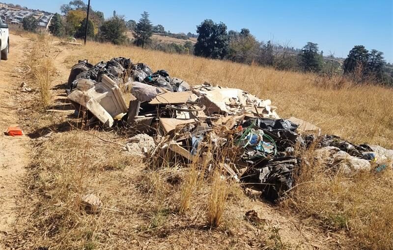 Pikitup confirms illegal dumping on Kindred Avenue has reached alarming levels, calling for a coordinated city response to stop the growing crisis.