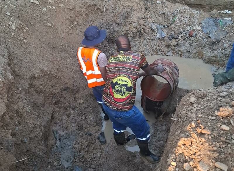 Streets in Lonehill have been hit by multiple pipe bursts over the past six months, leaving residents without water and their homes flooded. Councillor Vino Reddy has called on Johannesburg Water to urgently investigate and provide lasting solutions.