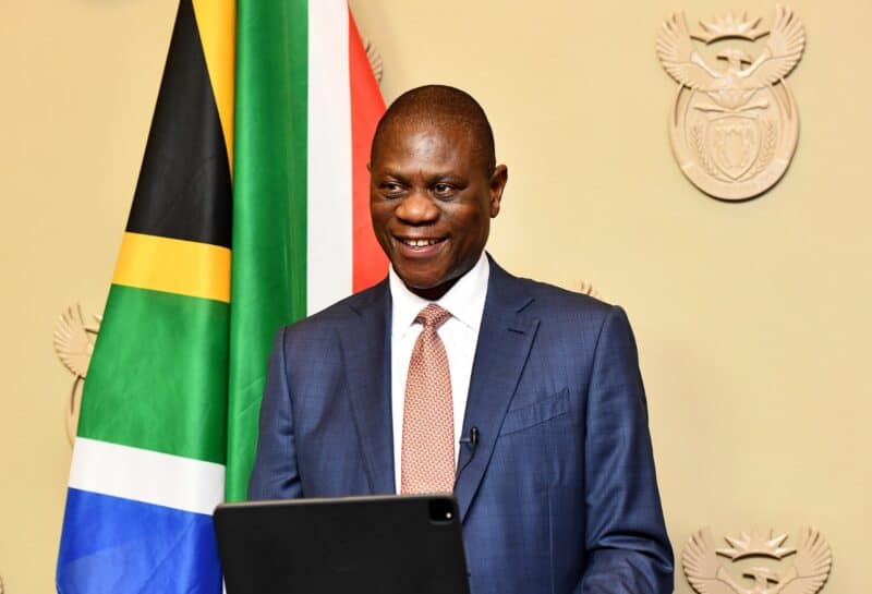 Ward 132 councillor Annette Deppe has once again raised the alarm over Vice President Paul Mashatile’s convoy, accusing it of reckless driving on Allandale Drive near Mall of Africa.