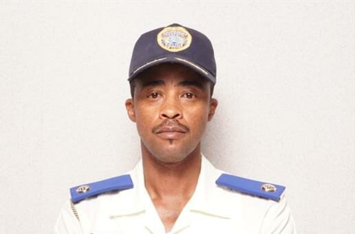 Fourways resident learned the hard way that informal pointsmen are illegal, unsafe, and sometimes even vandalise traffic lights to solicit tips.