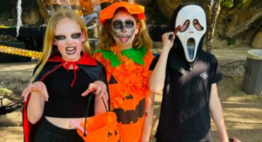 Ashley McLeod, Skyla Hall-Green, and Cannen Estment at the Lonehill spooktacular Trick or Treat on October 25, 2025. Photo: Ayanda Ntshingila