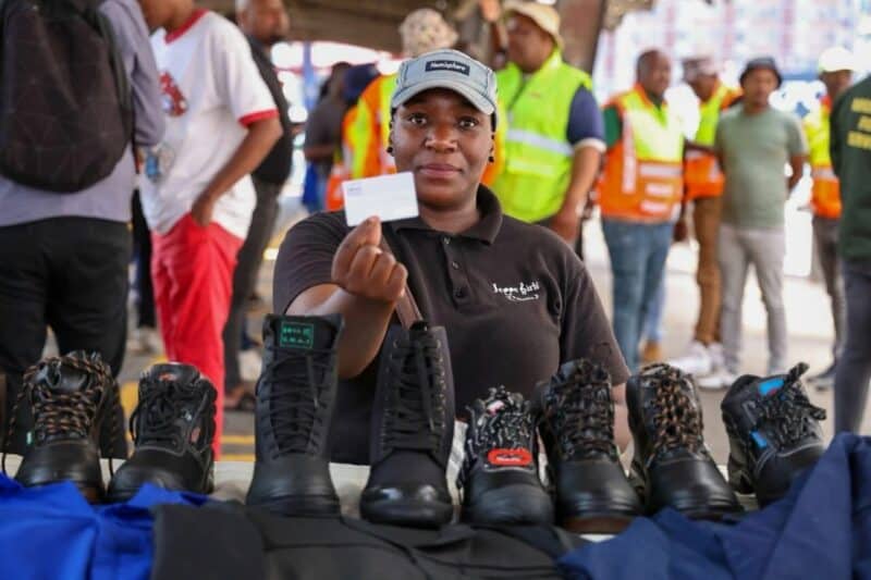 Johannesburg’s new Smart Card Trading Permit system gives traders a path to formalise their businesses, with Fourways hawkers ready to regularise their operations.
