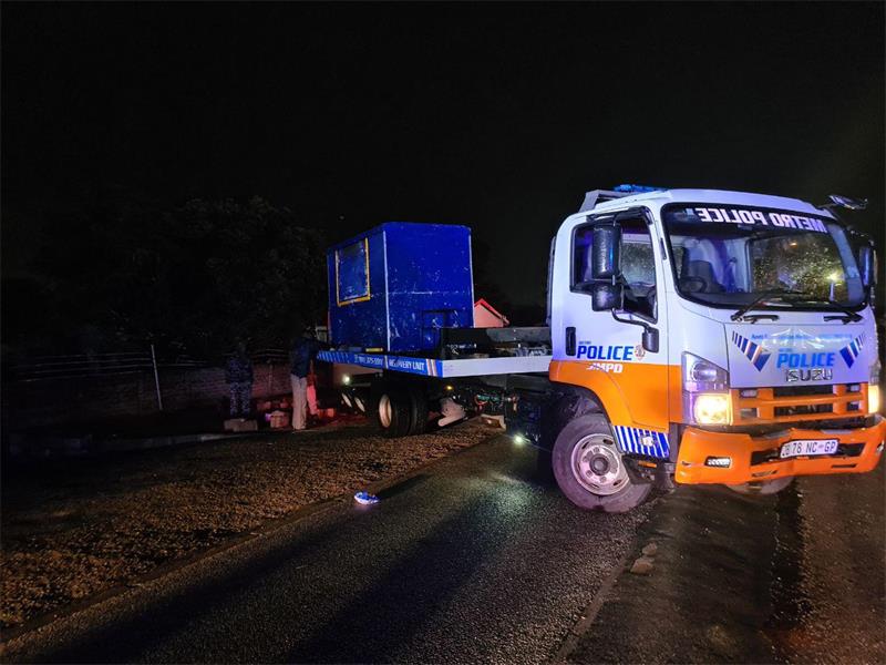 Ward 94 councillor David Foley, together with JMPD, the Lonehill Fire Station, and the Fourways Improvement District, led a by-law enforcement operation to remove illegal trailers and signage along Winnie Mandela Drive, preparing the area for the planting of 3 000 trees.