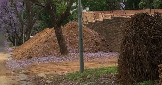 Joburg’s suburbs are booming with new builds, but the metro police says pavements aren’t dumping zones. Follow the by-laws or face enforcement action. Picture take in Ferndale, Randburg, on Pine Avenue on October 31, 2025. Photo: Ditiro Masuku