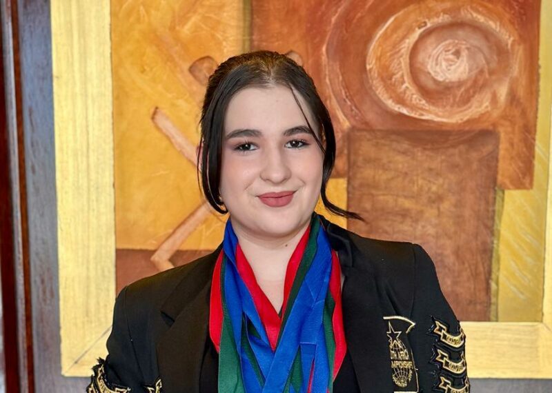 Seventeen-year-old performer, Mia Busansky, is taking her passion for the arts from Johannesburg to Las Vegas, after earning an incredible 21 medals at this year’s South African Championships of the Performing Arts, and a place in the team for the world championships in Las Vegas next year.