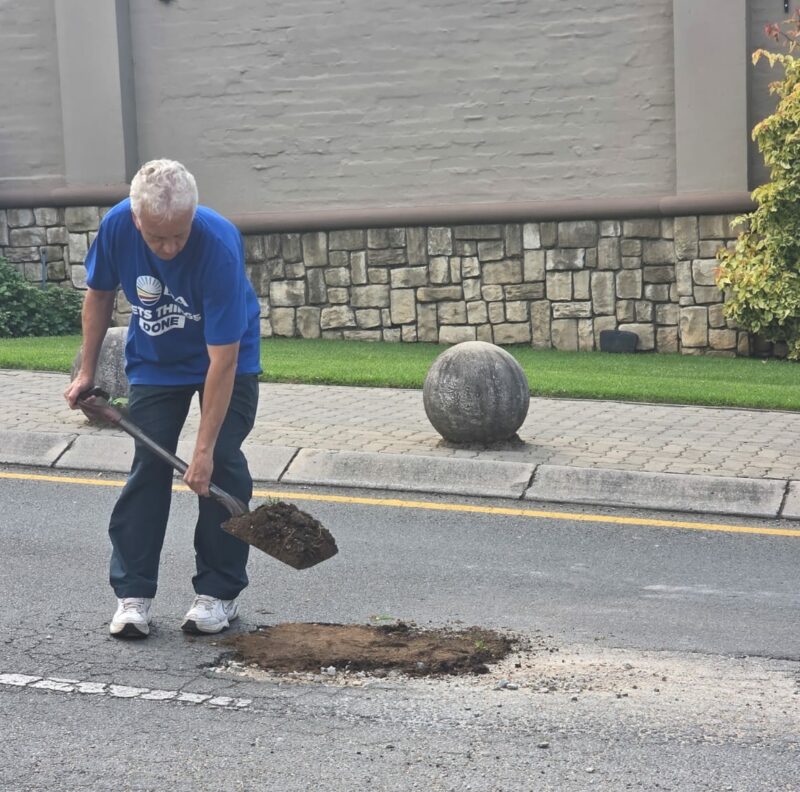 Councillor David Foley says months-long delays, diverted resources, and outdated road infrastructure are putting motorists at risk in Lonehill.