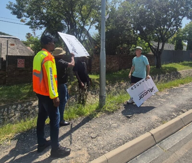 Ward 94 councillor David Foley, with JMPD, CRUM Region A, and Gauteng roads and transport department, inspected Uranium and Winnie Mandela streets in Fourways, addressing by-laws and discussing installing cement barriers to restore order.