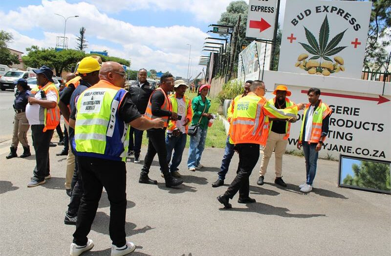 Fourways’ fight against illegal advertising