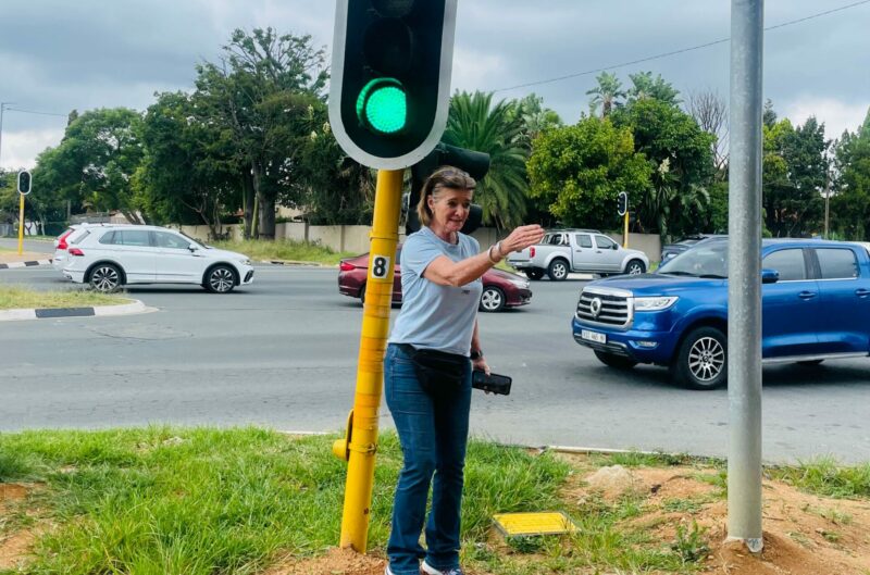 A traffic light was reinstalled facing in the wrong direction after repeated pipe bursts along Peltier Drive.