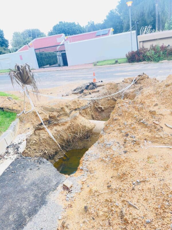 A recurring pipe burst on Balder Road has reopened an excavation, damaging the roadway, with Ward 106 councillor Chris Santana warning that poor repair management is leaving residents stuck in a costly cycle of collapse and reinstatement.