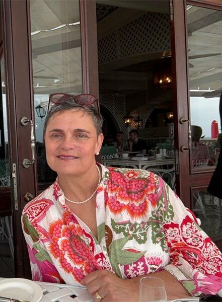 After three days without electricity, Kyalami resident Leila Kuhlmann packed food, a blanket, and a pillow, drove to a substation and blocked the gate, refusing to leave until power was restored.