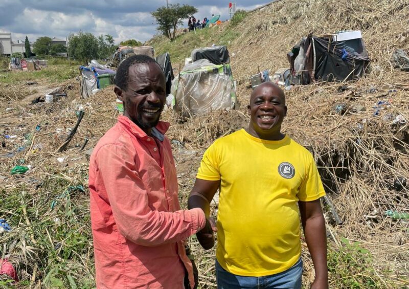 A major clean-up operation led by the Lovemore Foundation is helping restore safety and dignity to an informal settlement at a busy Fourways intersection.