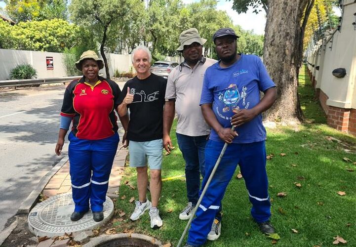 Ward 94 councillor David Foley with Johannesburg Water’s Zandfontein sewage team during an inspection near Forest Drive linked to Lonehill Dam pollution concerns on March 18, 2026. Photo: Ditiro Masuku