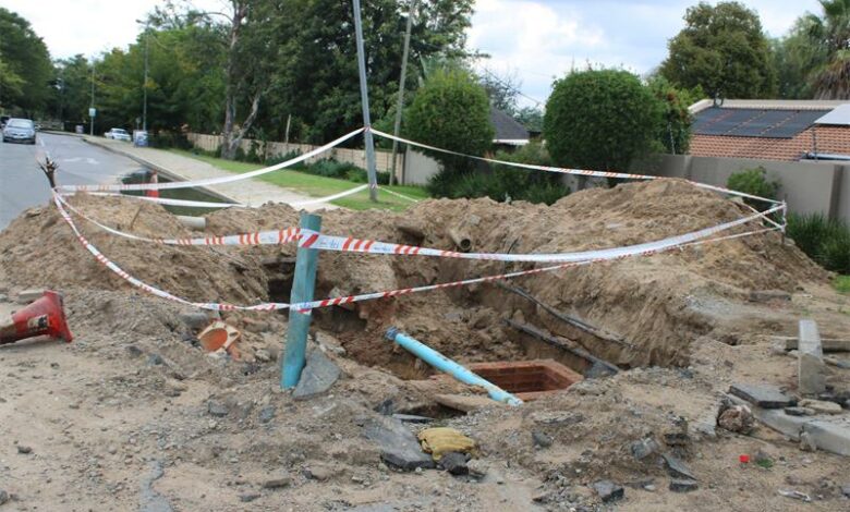 Councillor slams substandard repairs on Hornbill Road | Fourways Review