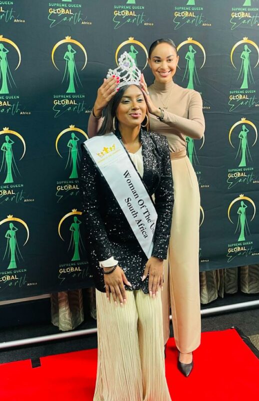 Cartier Lenatie crowns Bhavna Nunthkumar as Women of the Universe South Africa. Photo: Ayanda Ntshingila