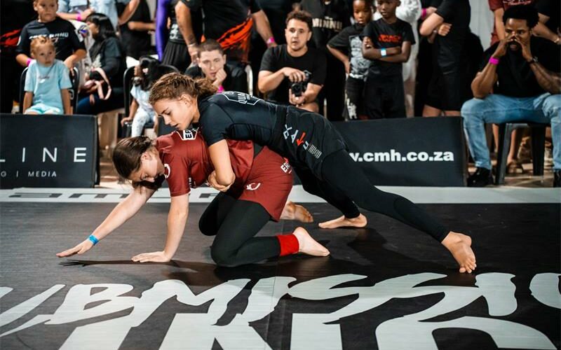 Young Brazilian jiu-jitsu athletes from QuanWessels Kids Team launched their 2026 campaign in style, securing 19 out of 20 athletes medaling at the first Submission Kings and Queens tournament.