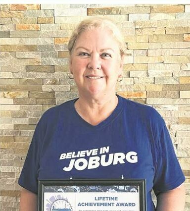 Ward 132 councillor Annette Deppe after receiving her prestigious lifetime achievement award at the Johannesburg Regional Congress. Photo: Supplied